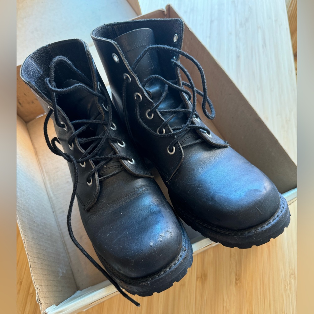 FRYE-Black 6Holes-Leather Boots